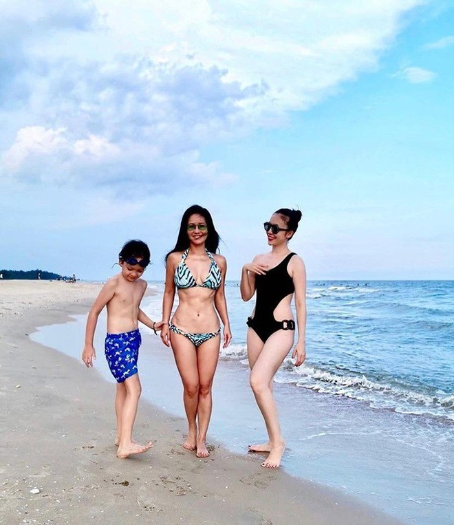 Hồng Nhung, Chiều Xuân, MC Kỳ Duyên đọ dáng với bikini - Ảnh 11.