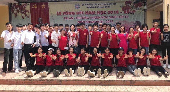 Cả lớp học nghèo ở vùng lũ đều đậu vào các trường đại học tốp đầu cả nước - Ảnh 2.