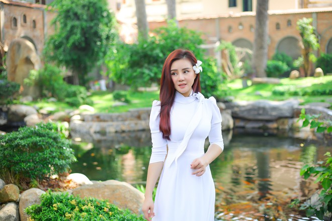 Ca sĩ Vy Oanh: Khi thu âm và quay MV cho album này, tôi khóc rất nhiều vì nhớ ba mẹ - Ảnh 5. Ca sĩ Vy Oanh: Khi thu âm và quay MV cho album này, tôi khóc rất nhiều vì nhớ ba mẹ - Ảnh 5.