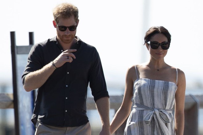 Rộ tin Meghan Markle đem con nhỏ dùng chuyên cơ riêng đi ăn chơi nghỉ dưỡng xa hoa suốt 6 ngày gây xôn xao dư luận - Ảnh 2.