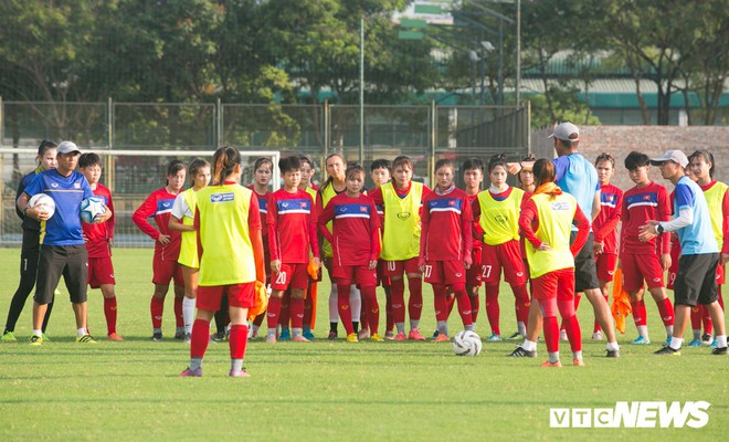 Bộ đôi cầu thủ Việt kiều toả sáng trong buổi tập cùng U19 Việt Nam - Ảnh 15.