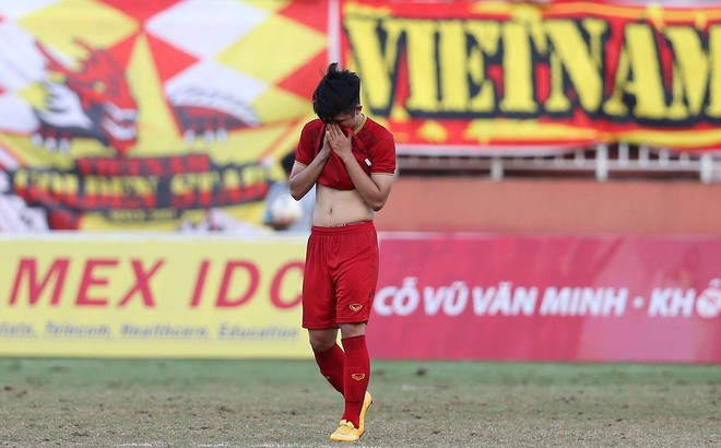 Bóng đá trẻ Việt Nam thất bại: Vết xước trên chiếc Lamborghini hay lỗ hổng thân đê?
