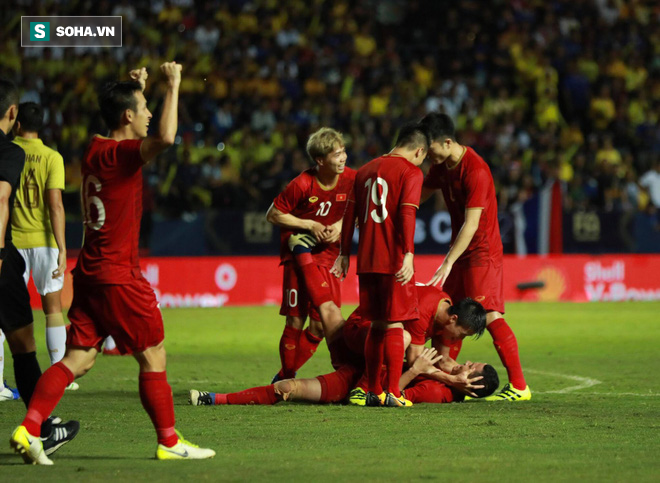 Người Thái xuống nước, hạ giá bản quyền trận Thái Lan - Việt Nam tại vòng loại World Cup - Ảnh 1.