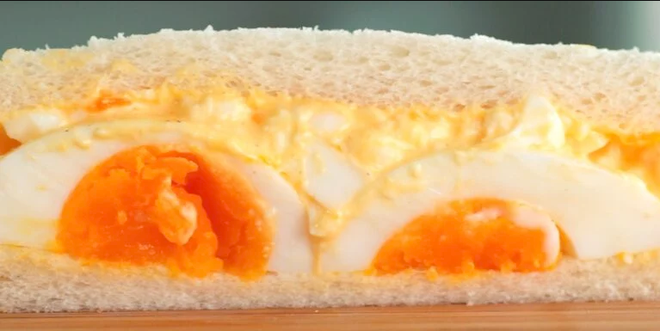 Sandwich trứng mà làm thế này thì bữa sáng ngon đẹp chuẩn không cần chỉnh! - Ảnh 3.