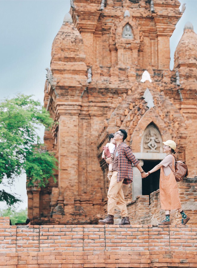 Hành trình phượt 7 ngày bằng xe máy của đôi vợ chồng cùng con trai hơn 1 tuổi, bộ ảnh khiến tất cả phải trầm trồ - Ảnh 21.