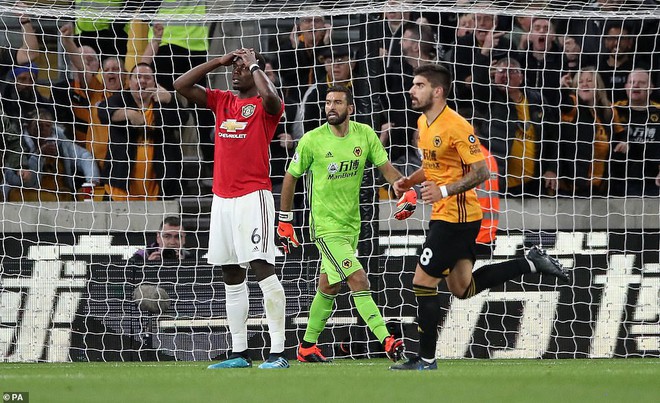 Pogba đá hỏng penalty, Man United đánh rơi chiến thắng trước Bầy sói - Ảnh 4.