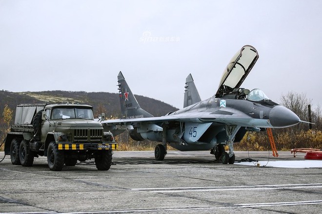 [ẢNH] Chuỗi ngày buồn của tiêm kích hạm MiG-29K khi hải quân Nga không còn tàu sân bay - Ảnh 3.