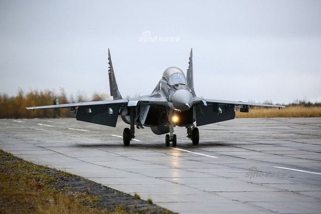 [ẢNH] Chuỗi ngày buồn của tiêm kích hạm MiG-29K khi hải quân Nga không còn tàu sân bay - Ảnh 9.