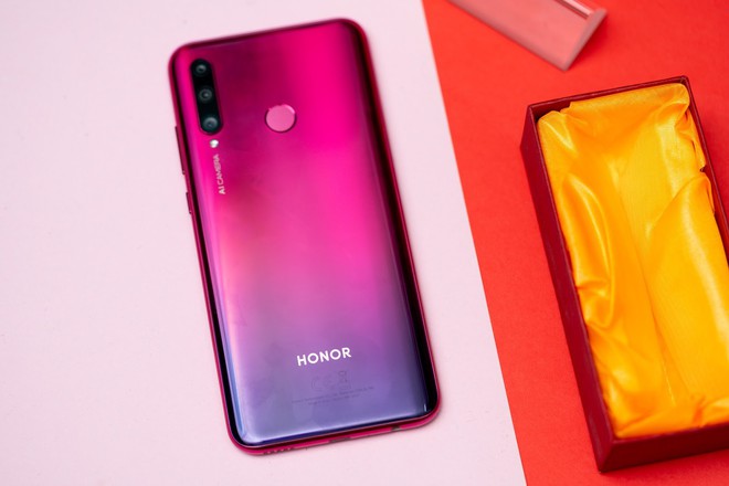 Trải nghiệm Honor 20 Lite từ một người đã lâu lắm rồi chưa đổi smartphone - Ảnh 1.