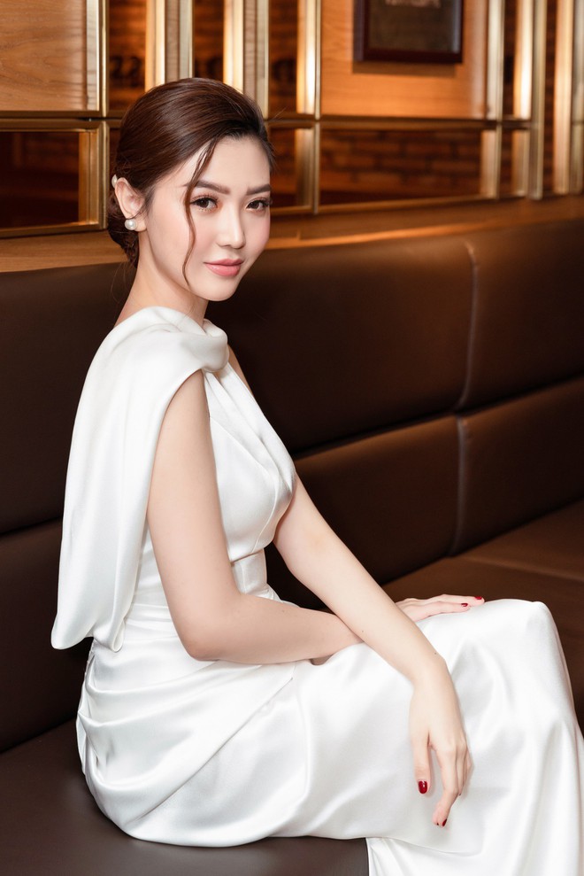 Làm người mẫu, quản lý công ty truyền thông, Ngọc Duyên còn lấn sân sang nghiệp diễn - Ảnh 2.