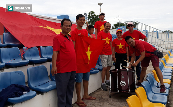 Ngược dòng đánh bại Philippines, Việt Nam hẹn gặp Thái Lan tại chung kết - Ảnh 2.