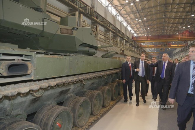 Báo TQ đưa tin Nga có thể sắp bán tăng Armata cho Ấn Độ: Liệu số lượng có tới 1.700 chiếc? - Ảnh 1.