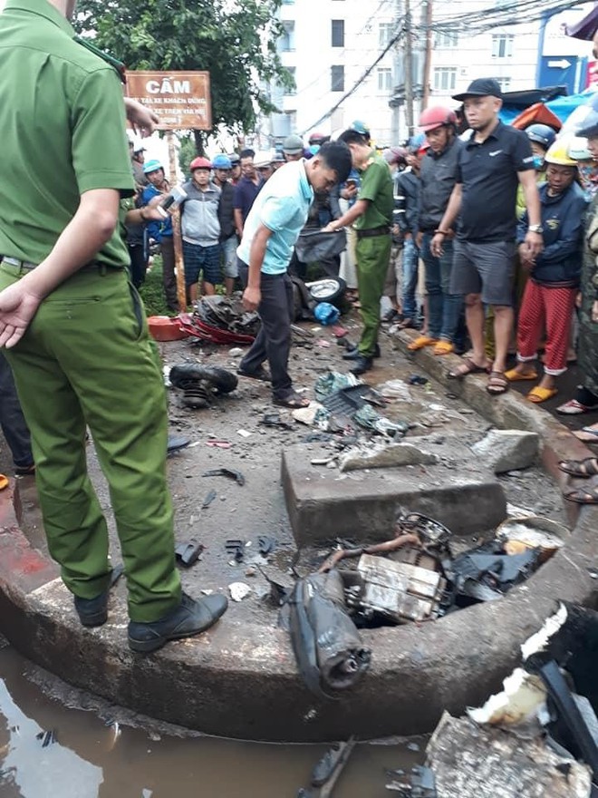 Video: Hiện trường xe khách lao vào chợ, tông hàng loạt người đang mua bán, ít nhất 3 người chết - Ảnh 2.