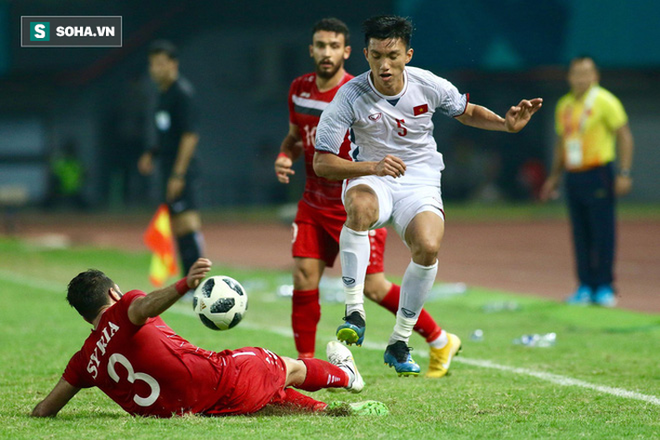 HLV Nguyễn Thành Vinh: Văn Hậu được đi Hà Lan thì nên đi, lo chuyện SEA Games làm gì - Ảnh 2.