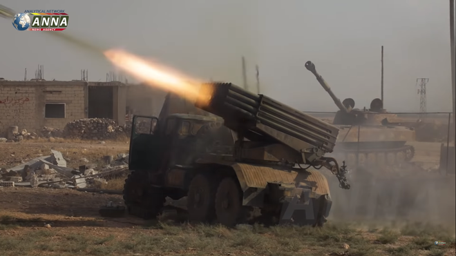 Mang Vua chiến trường đến Idlib, Quân đội Syria muốn tốc chiến tốc thắng - Ảnh 1.