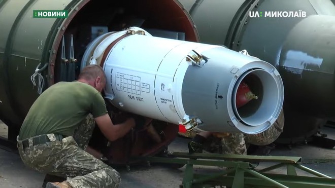 Quân đội Ukraine tịch thu Hệ thống phòng không S-125 do Nga buôn lậu: Sự thật thế nào? - Ảnh 4.