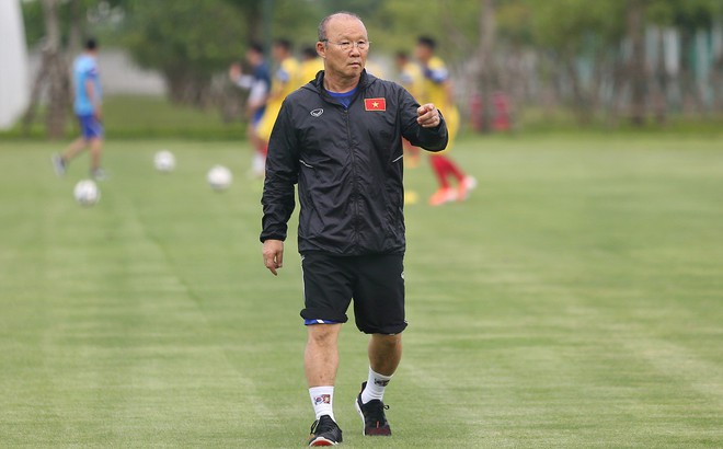 Báo Thái Lan: HLV Park Hang-seo đang 