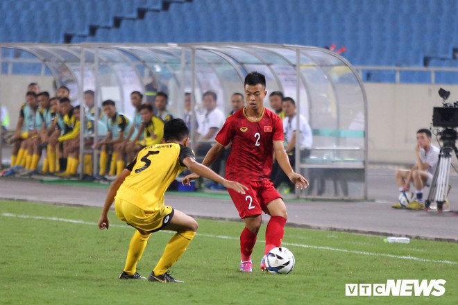 Hậu vệ U23 Việt Nam: HLV Park Hang Seo gọi nhiều cầu thủ để cạnh tranh công bằng - Ảnh 1.