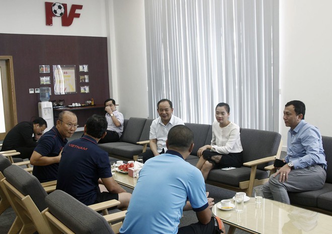 VFF sắp nối lại đàm phán hợp đồng với HLV Park Hang Seo - Ảnh 1.