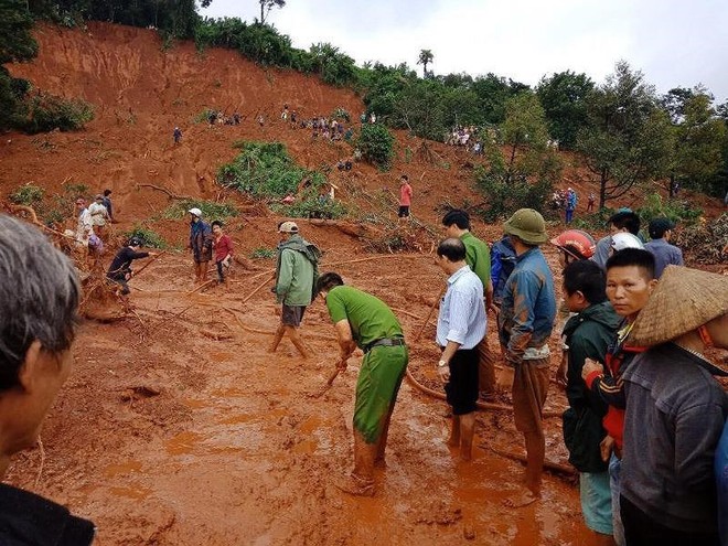 Đắk Nông: Mưa lớn, đồi lở nuốt chửng cả nhà ba người - Ảnh 4.