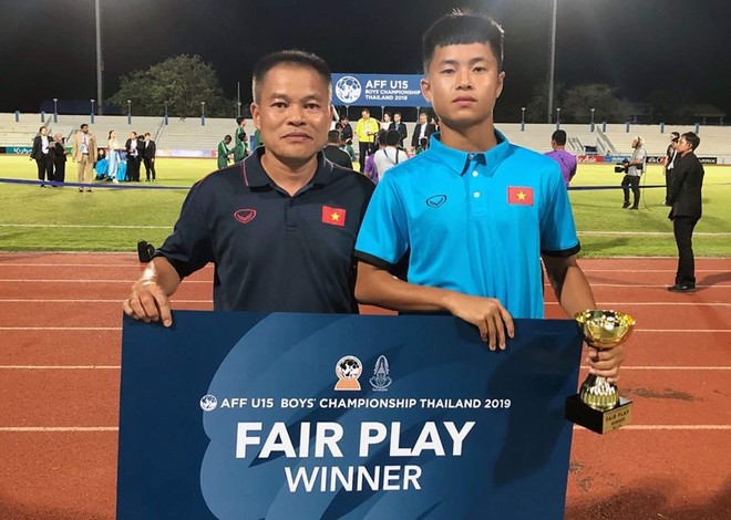 Sốc: Cầu thủ Thái Lan và Malaysia đánh nhau như phim chưởng tại trận chung kết Đông Nam Á - Ảnh 2.