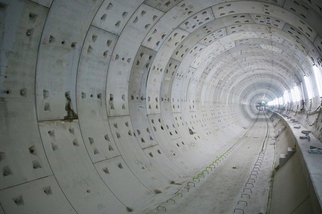 Diện mạo đường hầm Metro số 1 xuyên lòng đất tại trung tâm TP HCM - Ảnh 5.