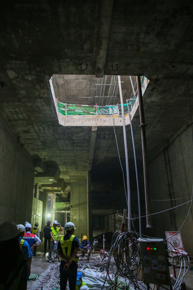 Diện mạo đường hầm Metro số 1 xuyên lòng đất tại trung tâm TP HCM - Ảnh 8.