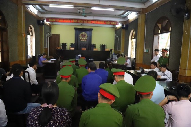 Cựu Giám đốc Sở GDĐT tỉnh Sơn La không đến tòa mặc dù được triệu tập - Ảnh 1.