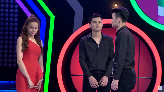 Đòi đổi luật gameshow, tìm hiểu cùng lúc 2 anh em sinh đôi rồi loại, Sella Trương bị chỉ trích - Ảnh 4.