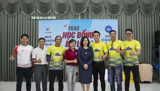 MC Quang Bảo tiếp tục kêu gọi thêm 700 suất học bổng bơi lội cho trẻ em nghèo - Ảnh 7.