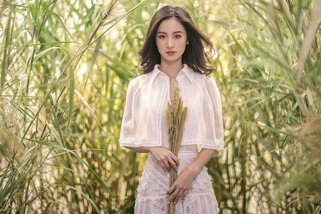 Nhìn lại nhan sắc dàn mỹ nhân sở hữu đôi mắt to hút hồn của showbiz Việt qua từng thời kỳ - Ảnh 16.