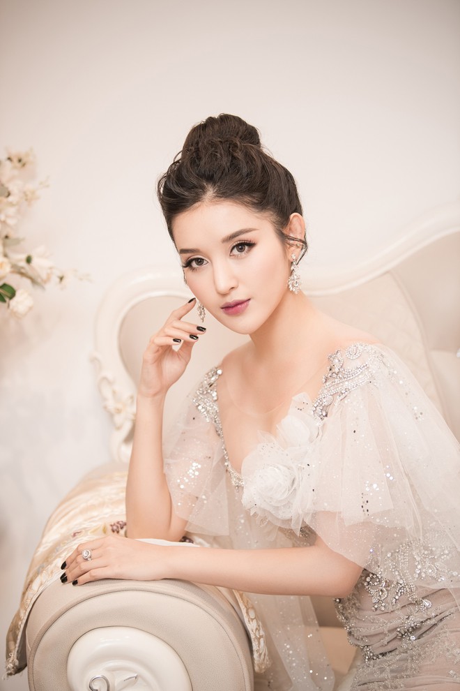 Hoa hậu Lương Thùy Linh mặc váy cưới gợi cảm, có giá 1 triệu USD - Ảnh 6.