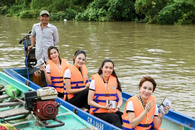 Hoa hậu Hương Giang: Sách quý là nguồn tri thức cần được chia sẻ - Ảnh 3.