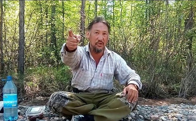 Đi bộ 8.000km đến Moskva để "trục xuất" TT Putin khỏi điện Kremlin bằng sức mạnh tâm linh, pháp sư Nga nhận cái kết đắng