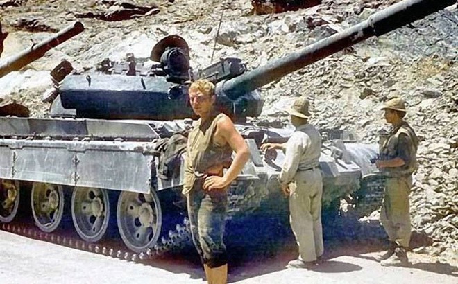 Tình báo CIA Mỹ đã mua chiếc xe tăng "quốc bảo và tối mật" của QĐ Liên Xô như thế nào?