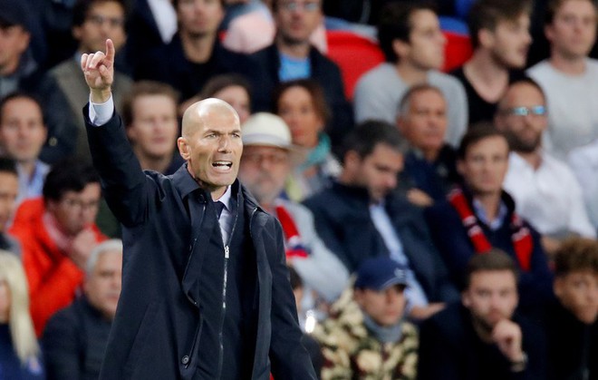 Zidane không quan tâm chuyện Mourinho ‘giật ghế’ - Ảnh 2.