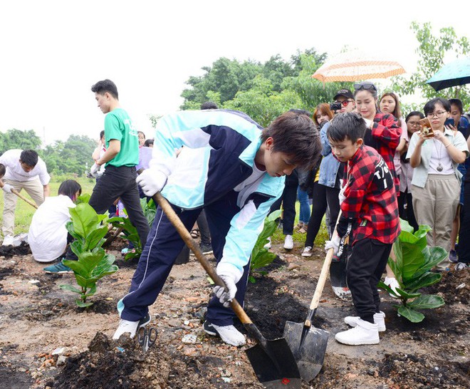  Cảnh báo nguy cơ bụi siêu mịn vào phổi  - Ảnh 1.