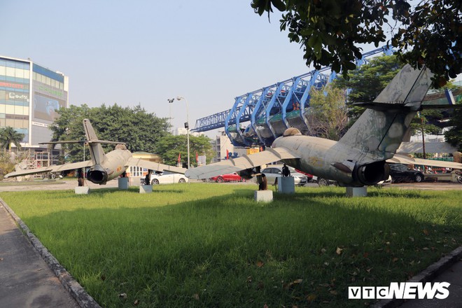 Ảnh: Ngắm máy bay tiêm kích MiG-17 gắn liền với tên tuổi phi công huyền thoại Nguyễn Văn Bảy - Ảnh 1.