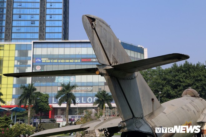 Ảnh: Ngắm máy bay tiêm kích MiG-17 gắn liền với tên tuổi phi công huyền thoại Nguyễn Văn Bảy - Ảnh 7.
