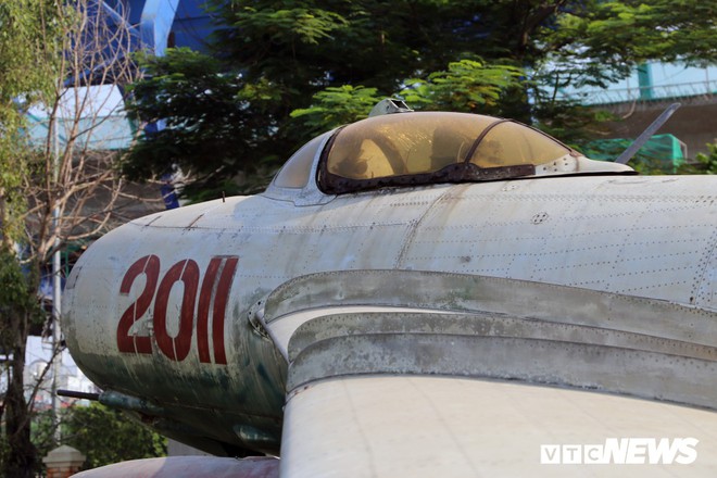 Ảnh: Ngắm máy bay tiêm kích MiG-17 gắn liền với tên tuổi phi công huyền thoại Nguyễn Văn Bảy - Ảnh 9.