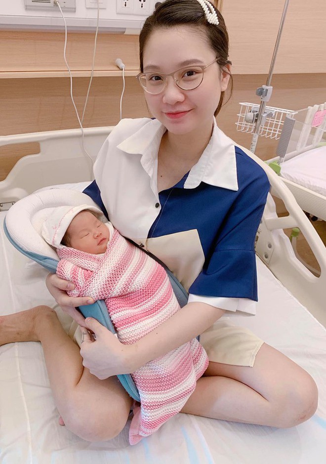 Phát hiện chồng tra Google Đẻ mổ bao lâu thì quan hệ được, hot mom con điên quốc dân Thanh Trần phản ứng bất ngờ - Ảnh 2.