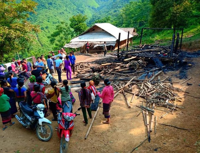 Đang ngủ thì nhà cháy, mẹ vội ôm 3 con nhỏ tháo chạy - Ảnh 3.