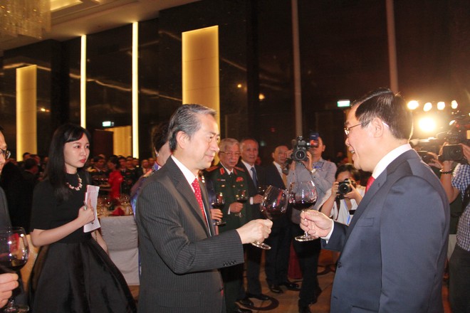 Phó Thủ tướng Vương Đình Huệ dự kỷ niệm 70 năm Quốc khánh Trung Quốc - Ảnh 2.