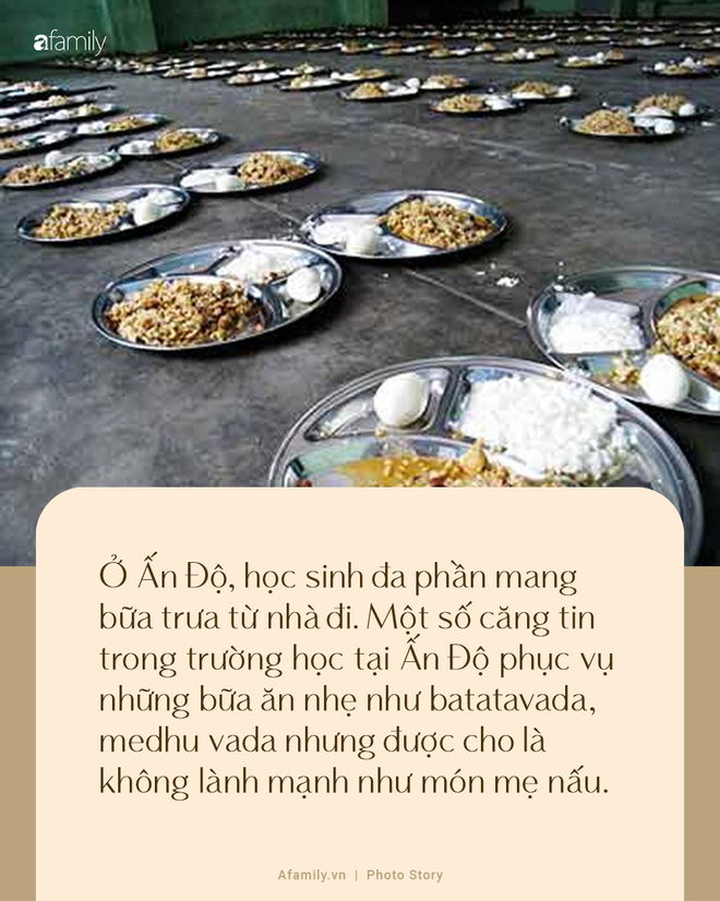 Bữa ăn của học sinh Ấn Độ: Nếu không ăn cơm mẹ nấu, học sinh được ăn bữa trưa miễn phí ở trường - Ảnh 1.