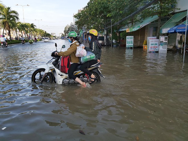 Triều cường dâng cao, Cần Thơ ngập nặng - Ảnh 1.