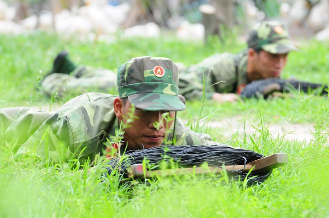 Chiến trường K: Tiếng hú chim thiêng báo động đặc công Khmer Đỏ mò vào - Rợn người - Ảnh 2.