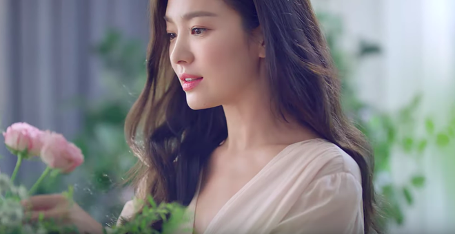 Song Hye Kyo xuất hiện cực kỳ xinh đẹp hậu ly hôn, không còn nghi ngờ gì nữa đây chính là giai đoạn nhan sắc đỉnh cao - Ảnh 4.