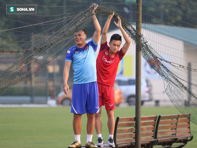 ĐTVN đón thương binh trở lại, thầy Park đau đầu nắn chỉnh đội U22 vì tập sai kỹ thuật - Ảnh 4.