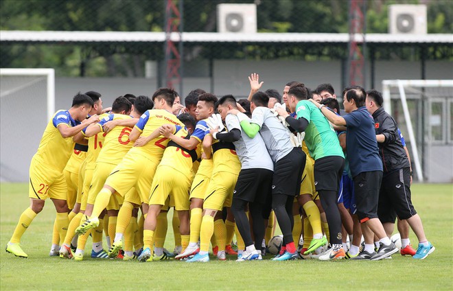 Đại chiến Việt Nam - Thái Lan: Máu lên não nhanh, người Thái sẽ khóc hận - Ảnh 3.