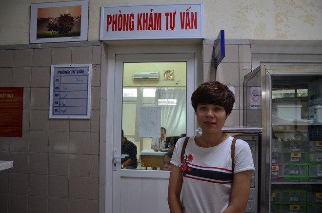 Vụ cháy Công ty Rạng Đông: Dân hoang mang dắt nhau vào viện xét nghiệm độc thủy ngân - Ảnh 6.